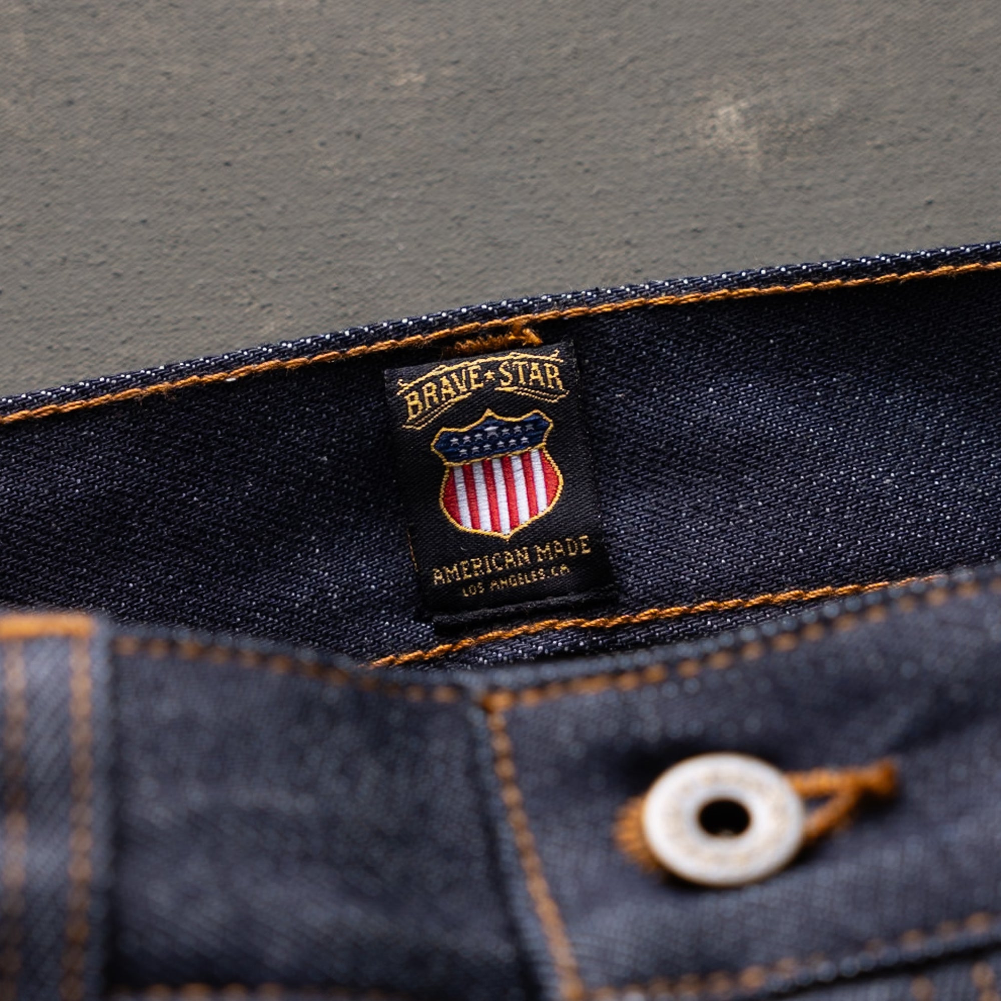 Die Hard Double Knee Tapered Leg - 14.5oz Shogun Stretch