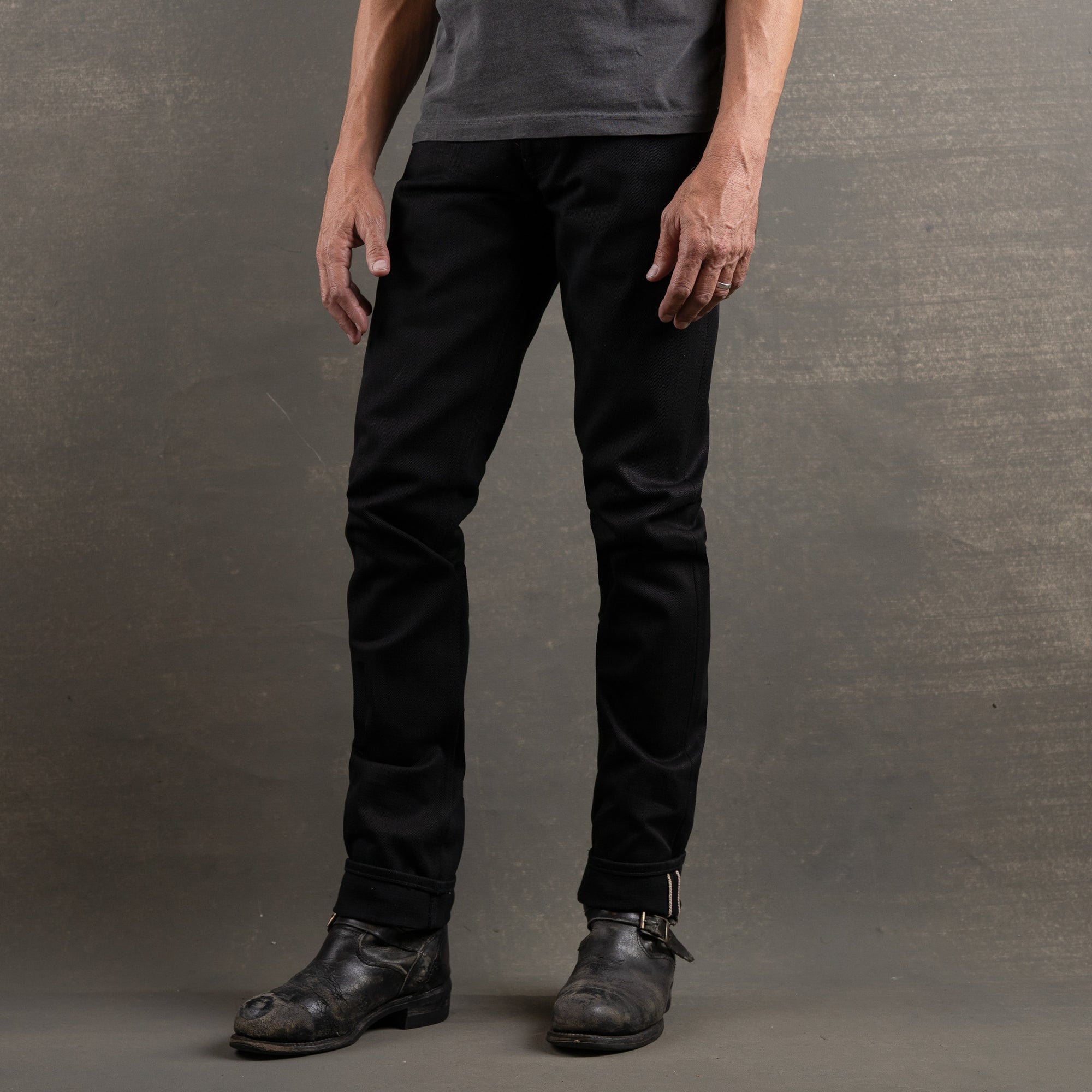 PRE ORDER: Slim Straight 21.5oz 'Mayhem' Double Black PRE ORDER: Slim Straight 21.5oz 'Mayhem' Double Black